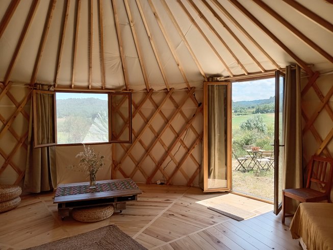 Hébergement AbracadaRoom : Yourte à la ferme des bréguières - Image 2