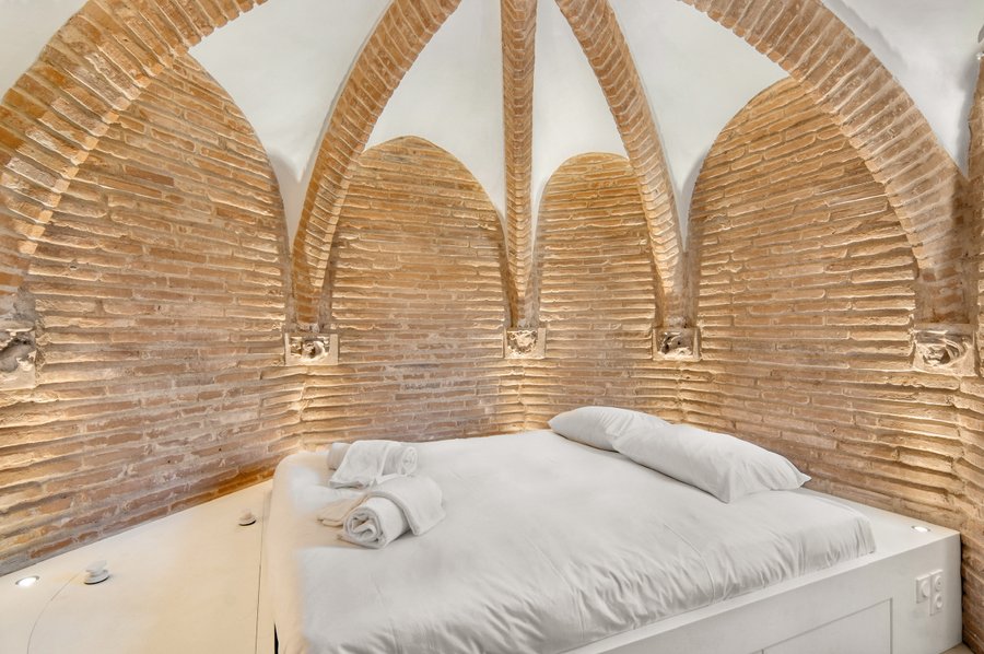 Domaine AbracadaRoom : La Tour du Capitole - Image 1