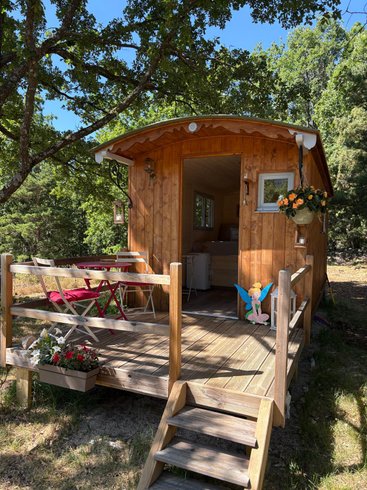 Hébergement AbracadaRoom : La Bignone, Roulotte & Spa partagé - Image 12