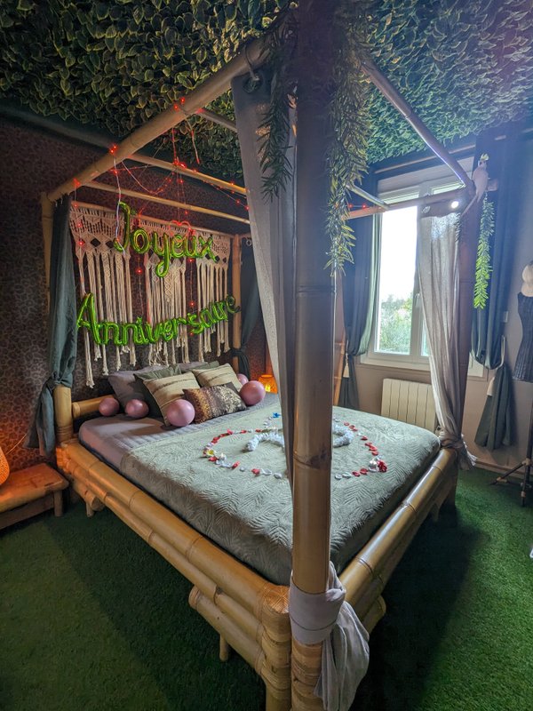 Nuit insolite avec Spa, sauna et jardin privatifs immersion en AMAZONIE à Le Passage D'agen (5)