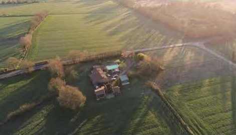 Hébergement AbracadaRoom : Barrel insolite dans le vignoble - Image 24