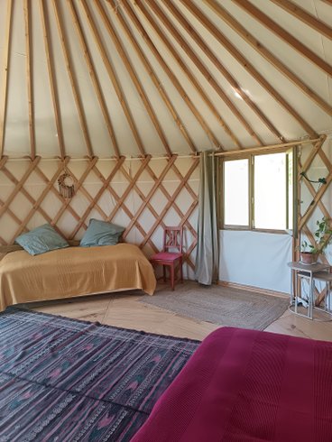 Hébergement AbracadaRoom : Yourte à la ferme des bréguières - Image 14