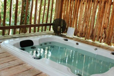 Lodge Natura & Spa à Gardegan Et Tourtirac (4)