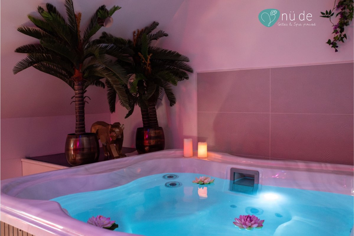 Suite Romantique le secret de Kama avec spa, sauna et douche bien être à Zuydcoote (10)