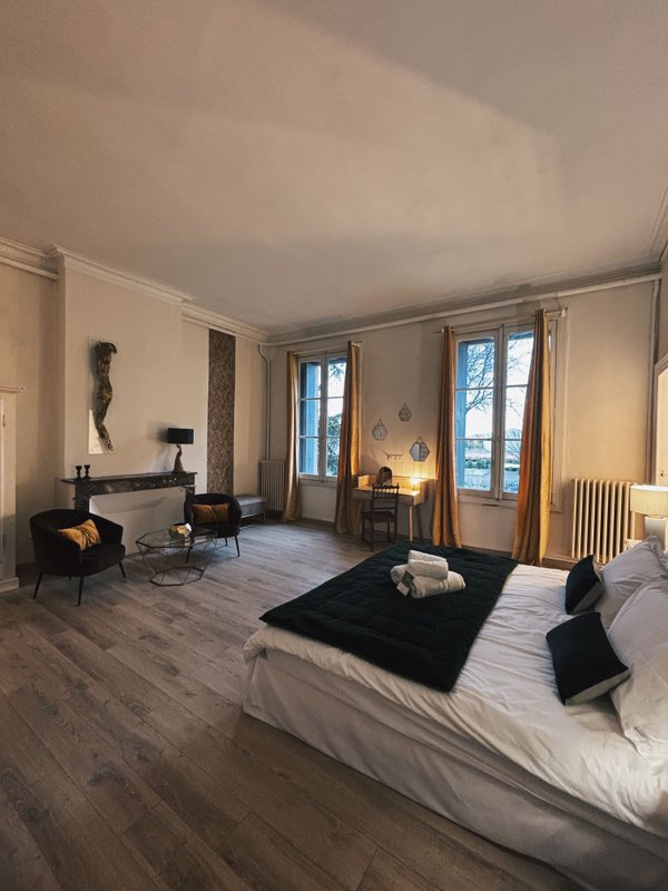 Chambre d'hôte Blanche du Château : Notre petite suite à Saint Genies Des Mourgues (3)