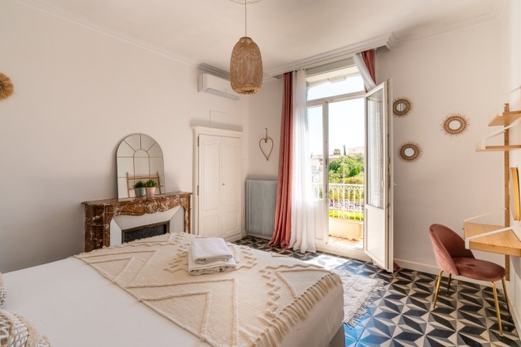 Hébergement AbracadaRoom : Maison de maître 4* avec piscine & jardin (6 pers.) - Image 10