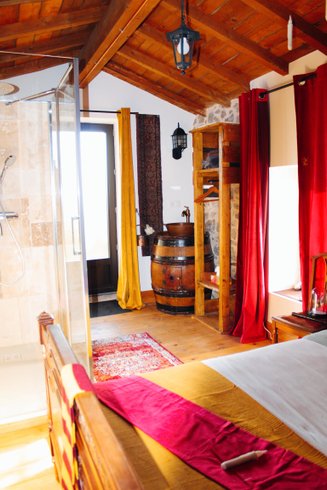 Domaine AbracadaRoom : Nuit de légende en Beaujolais - Image 35