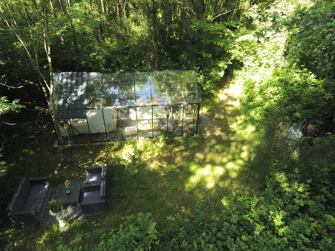 La Serre en pleine nature à Montagut (30)