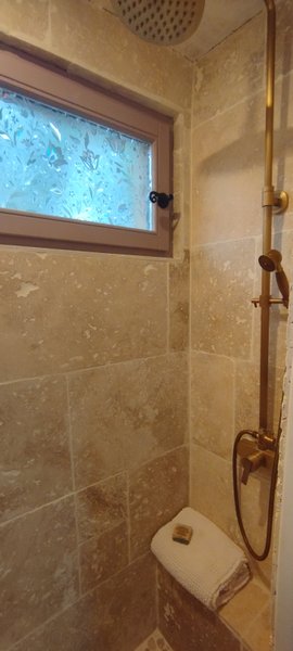 Hébergement AbracadaRoom : La Roulotte bohème - Image 13