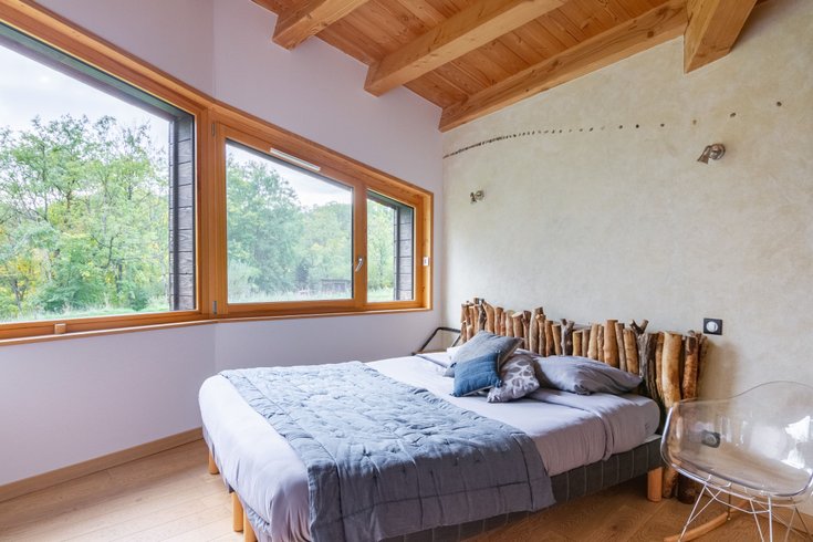 Hébergement AbracadaRoom : La Bulle d'Eau : écolodge au milieu des volcans avec Spa privatif - Image 8