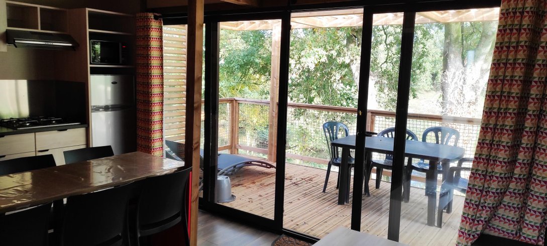 Hébergement AbracadaRoom : Le Chalet des Logis de l'Oumois - Image 3