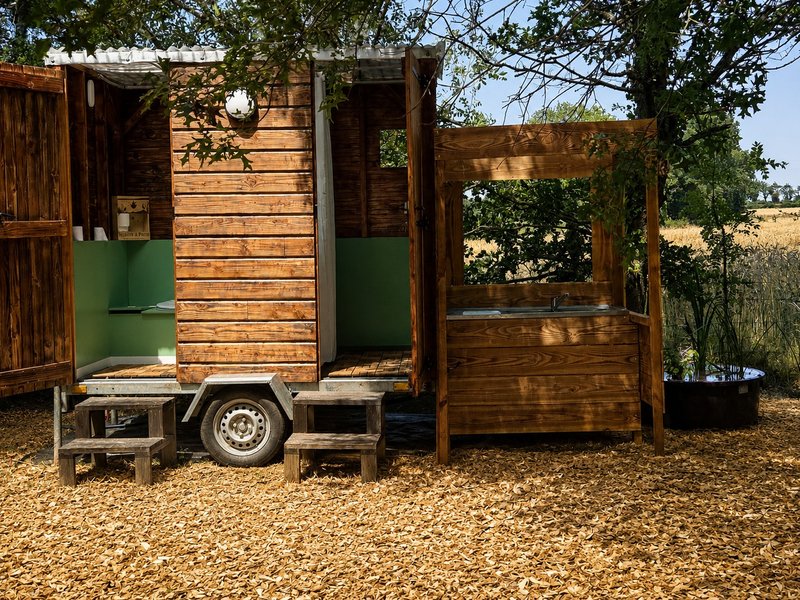 Hébergement AbracadaRoom : Tente safari au bord de l'étang - Image 6