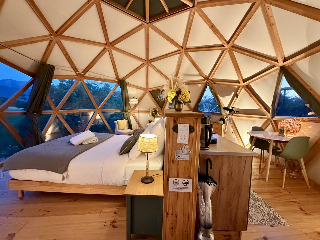 Le dôme avec spa privatif et vue sur les Pyrénées à Asson (52)