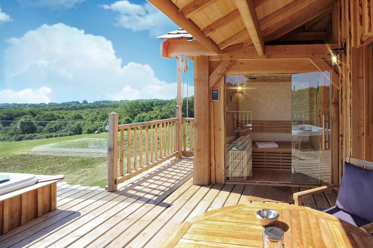 Cabane du Grand Chêne & Spa à Saint- Martin Des Combes (6)