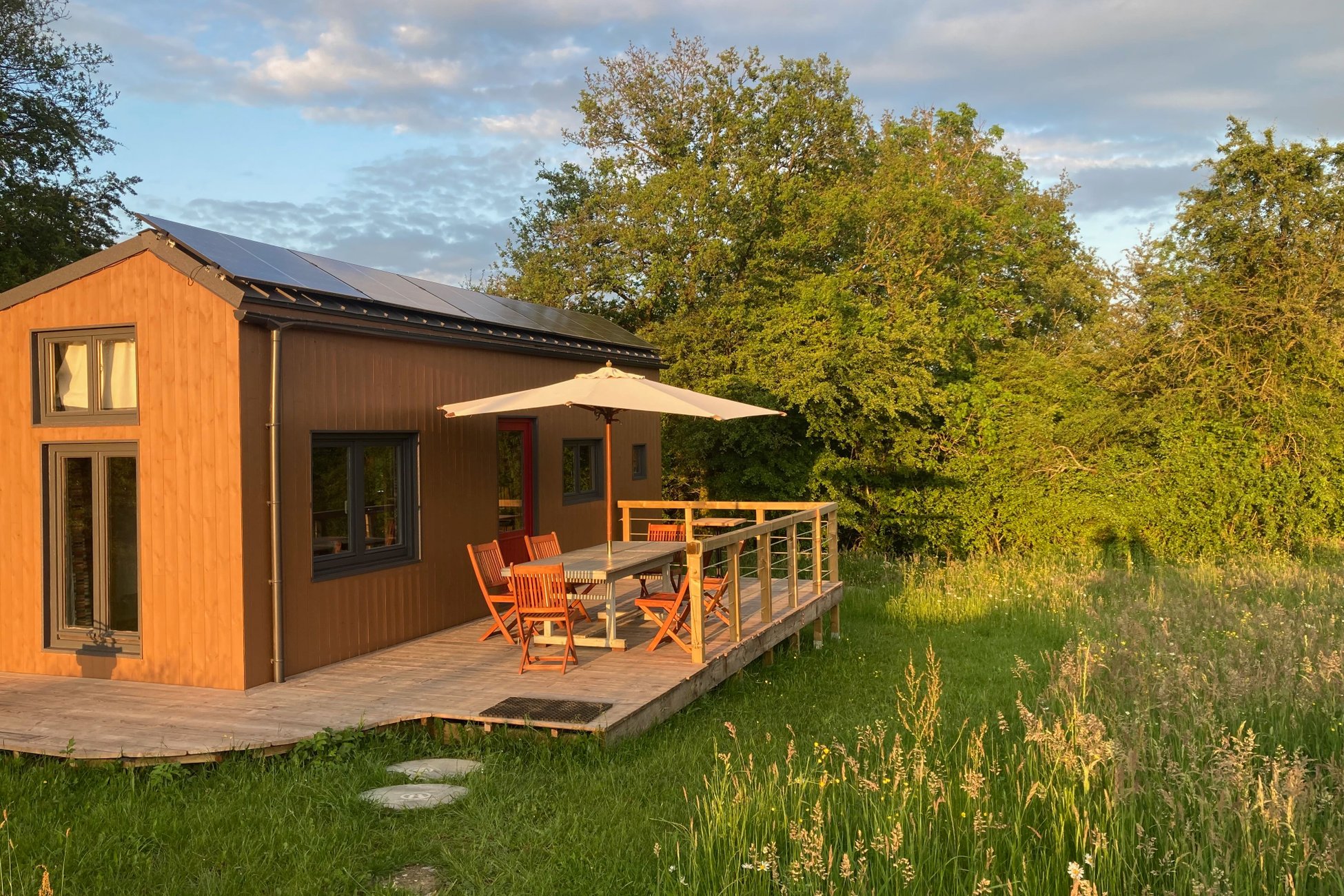 Hébergement UnicStay : Les Jours Heureux Tiny House à Villers-Le-Gambon
