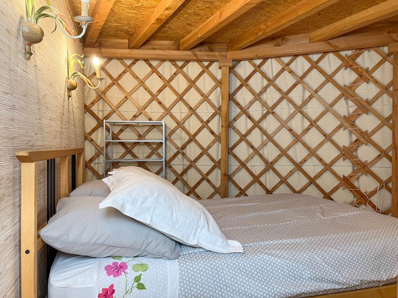 Hébergement AbracadaRoom : La Yourte Contemporaine - Image 18