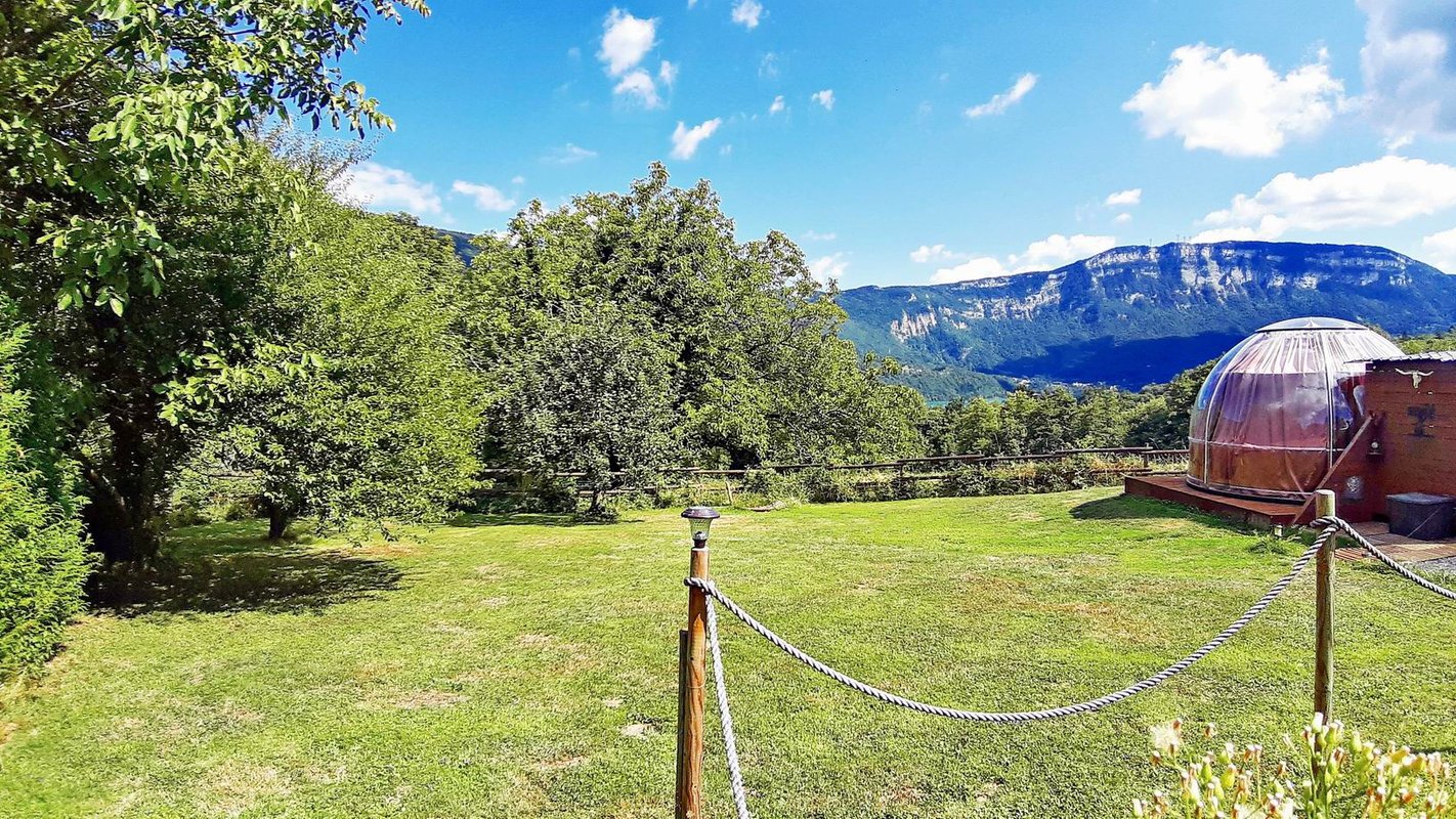 Bulle Texas – Luxe  & SPA – Vue Lac Aiguebelette à Novalaise (9)