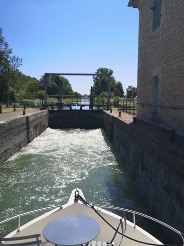Domaine AbracadaRoom : Bateaux sans permis Bourgogne - Image 8