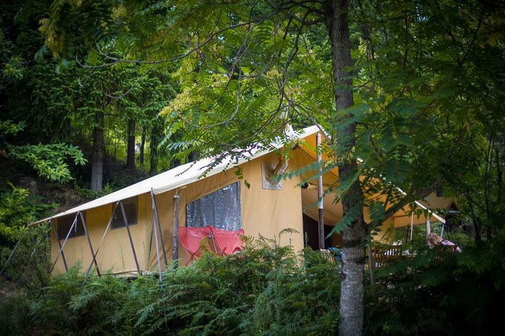 Hébergement AbracadaRoom : Tente Canadienne avec poêle à bois - Image 1