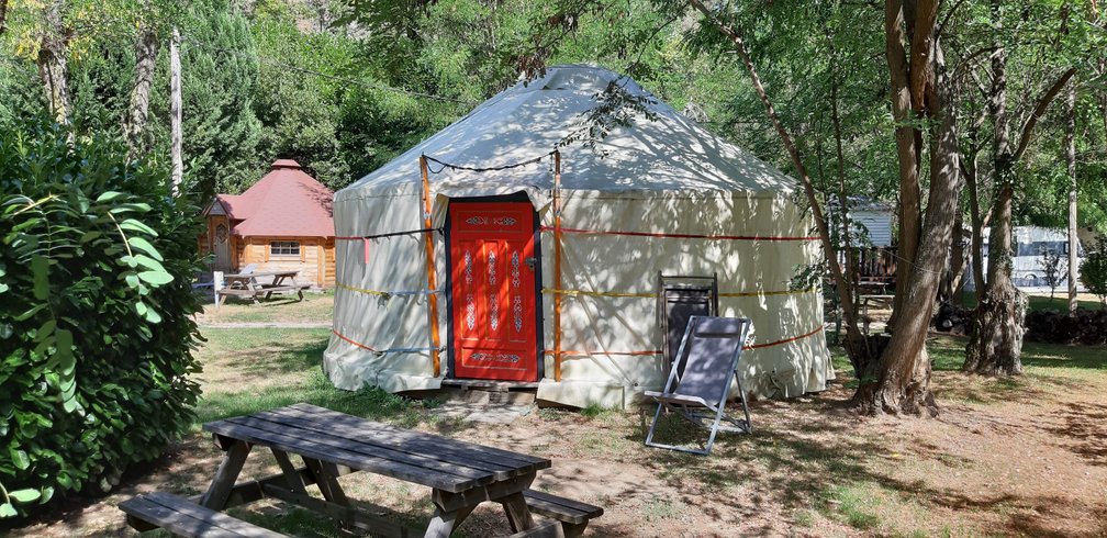 Hébergement AbracadaRoom : Yourte WOOD 5 personnes - Image 1