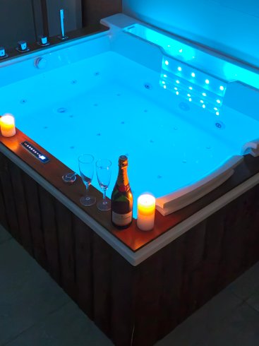 Hébergement AbracadaRoom : Loft L'Instant & Spa & Vue sur le port de plaisance - Image 5