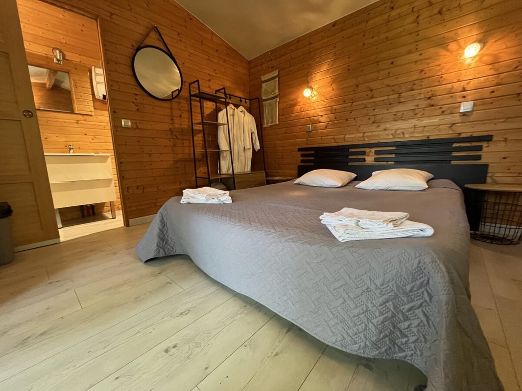 Les Cabanes du Lac - Cabane du Frêne & SPA à Sévignacq (3)