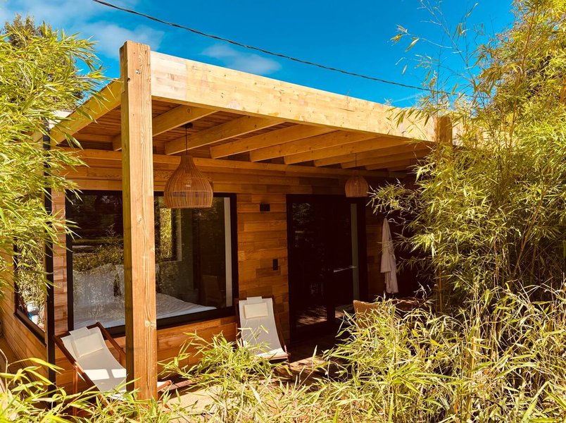 Hébergement AbracadaRoom : Lodge haut de gamme & bain nordique privatif au bord du Canal de Briare à 1h15 de Paris - Image 1