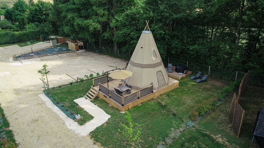 Hébergement AbracadaRoom : Le Tipi de L'Orée des 4 chemins & Spa - Image 1