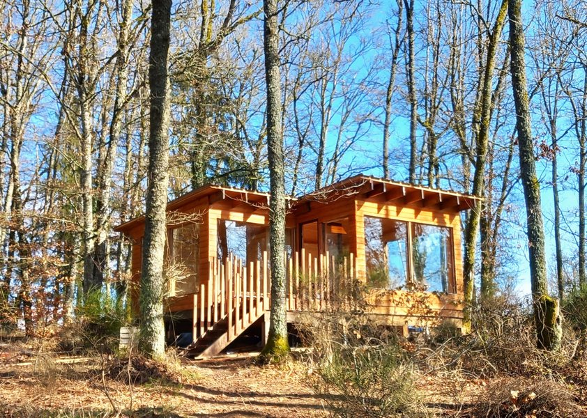 Hébergement AbracadaRoom : Cabane de la Forêt au bord d'un lac - Image 1