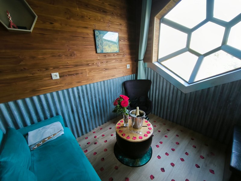 Hébergement AbracadaRoom : Lov'nuit & Spa - Image 4