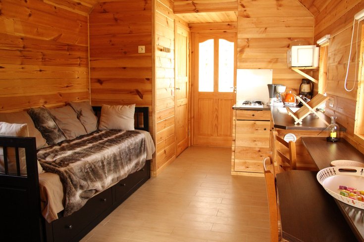 Hébergement AbracadaRoom : Roulotte Western City n°2 - Image 5