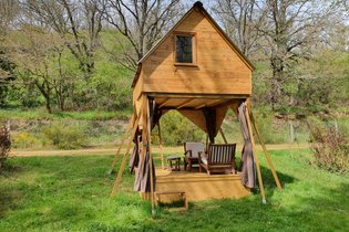 Cabane sur pilotis Allier