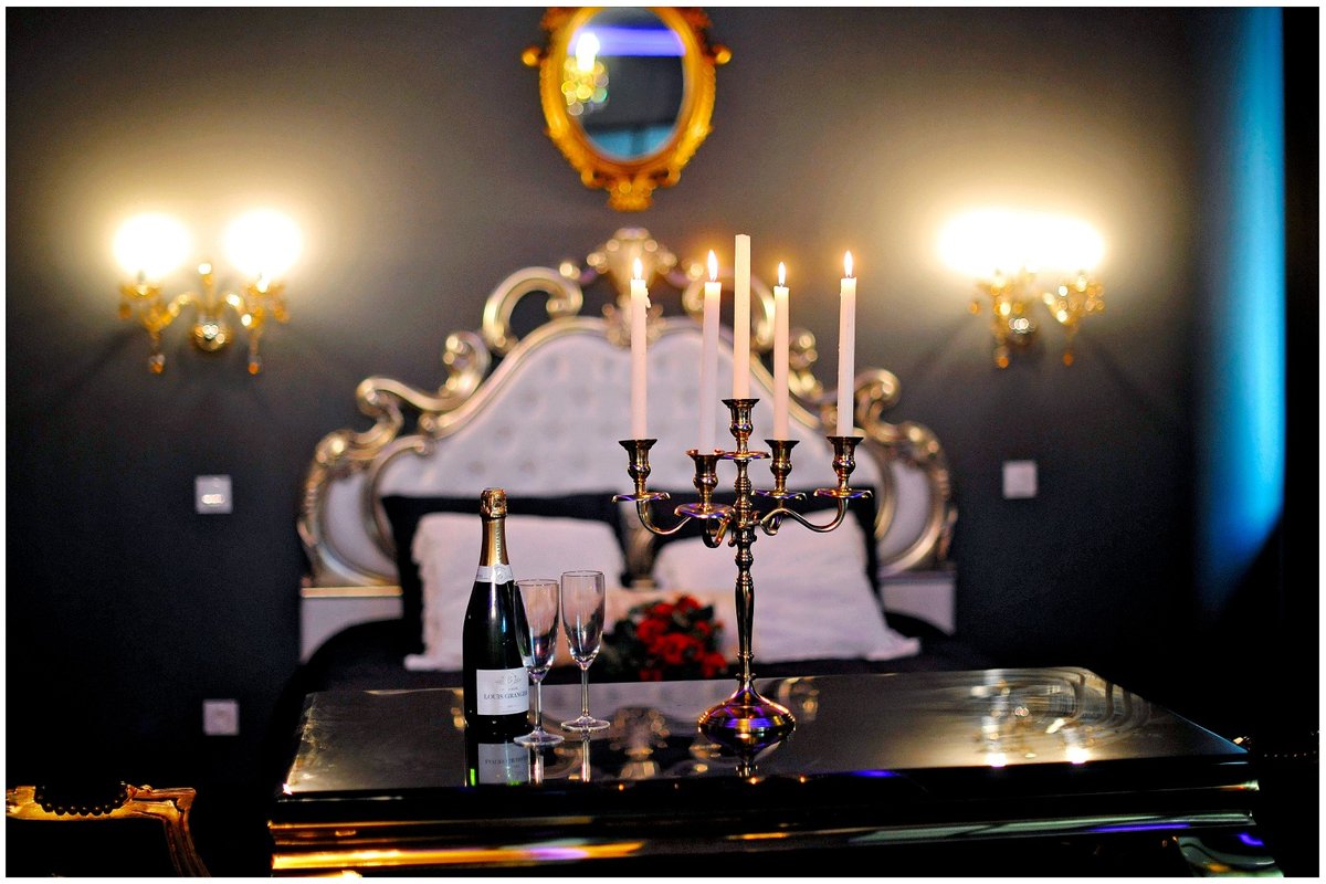 La suite MAJESTUEUSE, SPA XXL, CHEMINÉE LUXE, 5 min du centre à Bourgoin Jallieu (21)