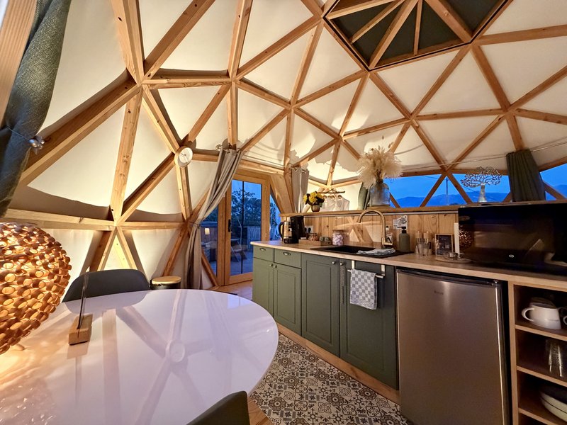 Hébergement AbracadaRoom : Le dôme avec spa privatif et vue sur les Pyrénées - Image 53