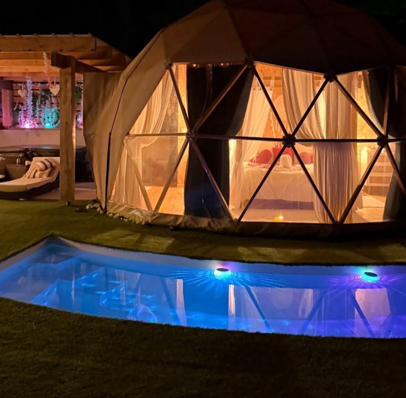 "M"ANON-Dôme Géodésique, piscine, spa et sauna. à Malves En Minervois (86)