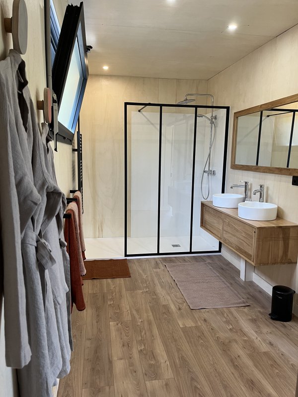 Le Lodge La Parenthèse & Bain nordique à Dieulefit (13)