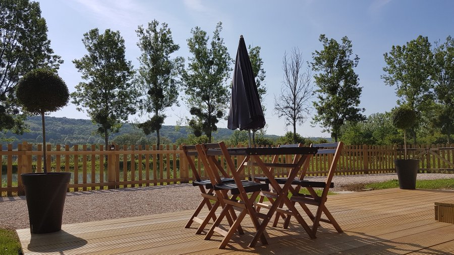 terrasse-tiny house-insolite-bourgogne-abracadaroom