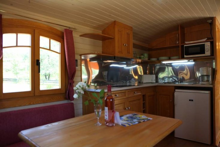 Hébergement AbracadaRoom : Roulotte Bohème - Image 4