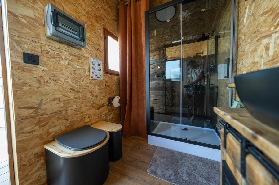 Hébergement AbracadaRoom : L'âne et sa yourte & Spa - Image 30