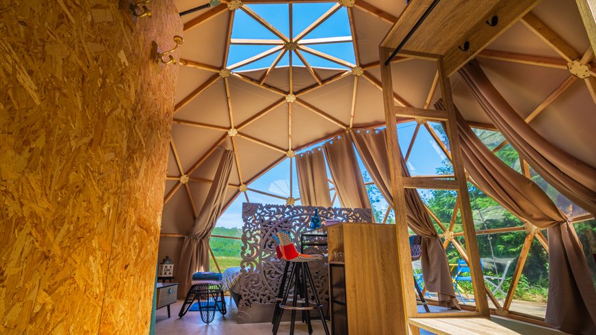 Hébergement AbracadaRoom : Andromède & Spa : Dôme Géodésique pour nuitée à la belle étoile - Image 6