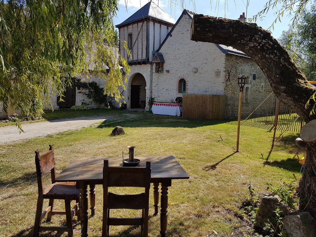 Jeanne et le Phoenix & Spa à Monts (3)