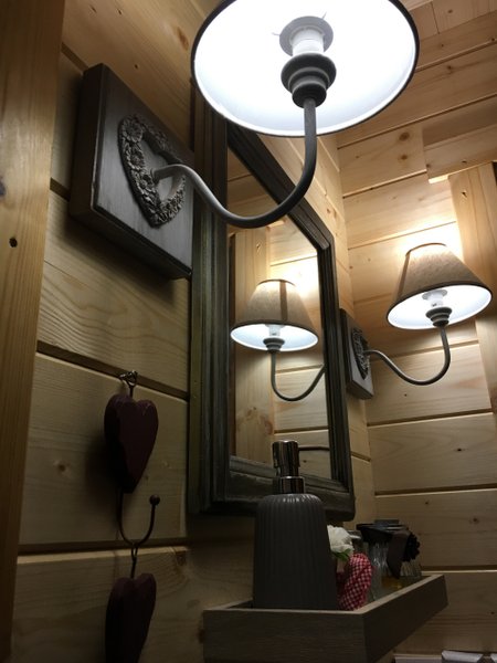 Hébergement AbracadaRoom : Cabane Romantique Du Jardin Balnéothérapie - Image 5