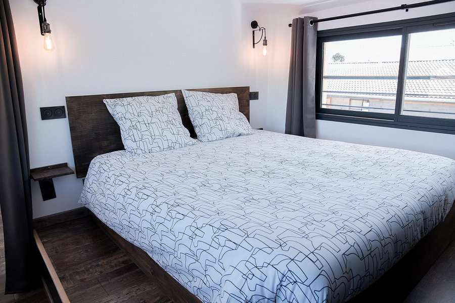 Hébergement AbracadaRoom : Tiny contemporaine & Spa - Image 21