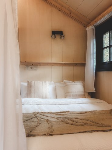 Hébergement AbracadaRoom : Cabane Luna - Lodge cocon au cœur de la nature, calme & bien-être, réservé aux adultes • linge & ménage inclus • climatisation réversible • cuisine équipée - Image 15