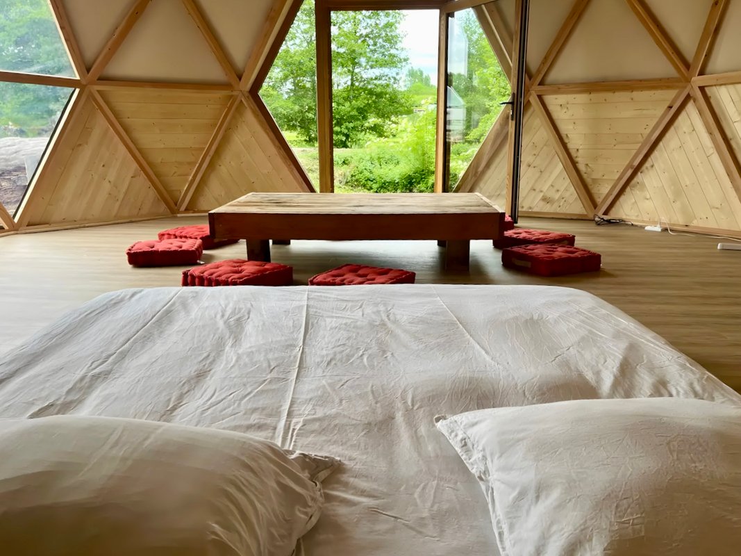 Glamping : nos dômes & son lac privé à Sadirac (8)