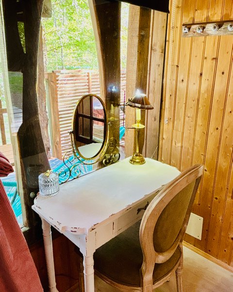 Hébergement AbracadaRoom : Chalet Romantique & Spa - Image 13