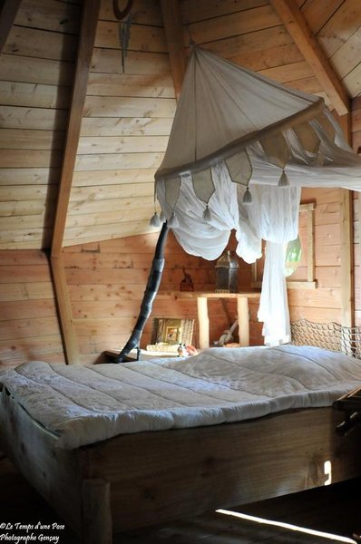 lit-double-pecheur-cabane-belle