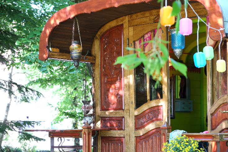 Domaine AbracadaRoom : La Roulotte de Sandor - Image 3