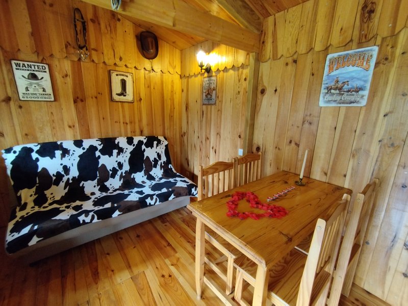 Hébergement AbracadaRoom : La Cabane du Cow-Boy dans un ranch western - Image 14