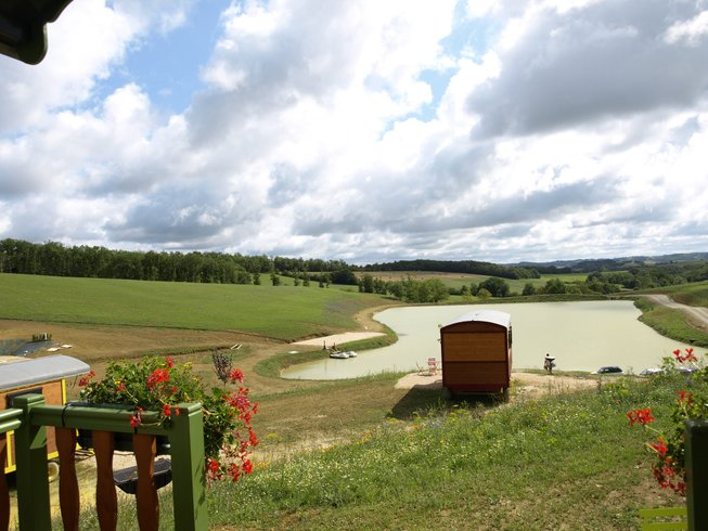 Hébergement AbracadaRoom : Roulotte Gîte Luxe d'Escapa - Image 5